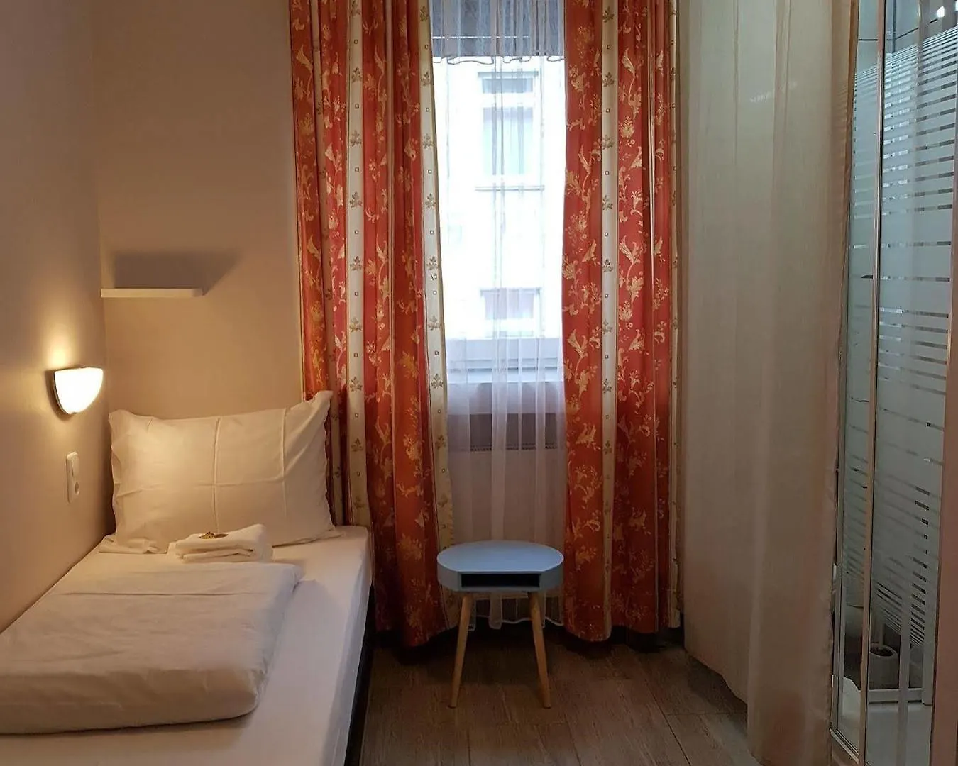 *** Guest house Hotel Diana Dusseldorf Germany