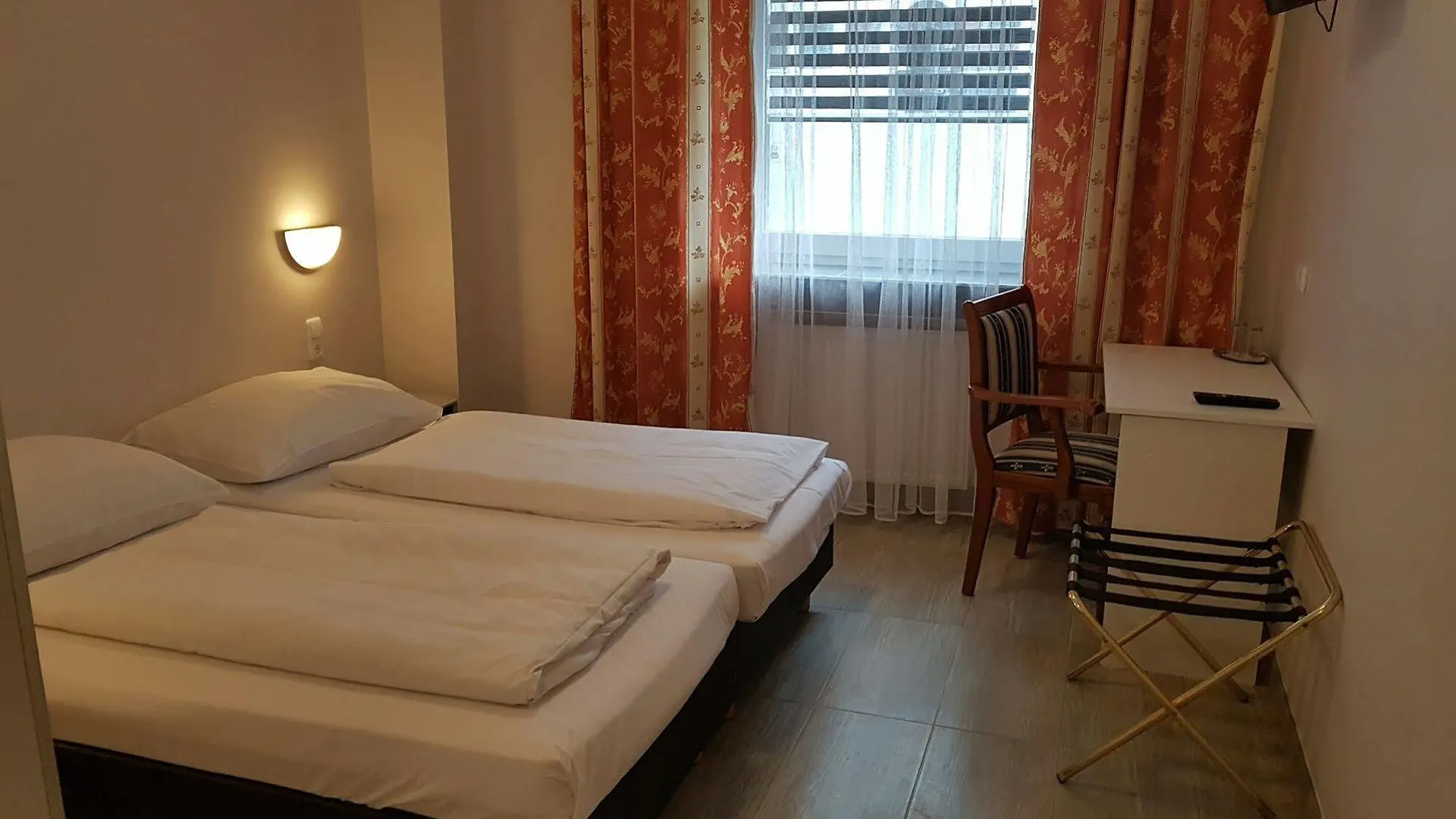 Hotel Diana Dusseldorf